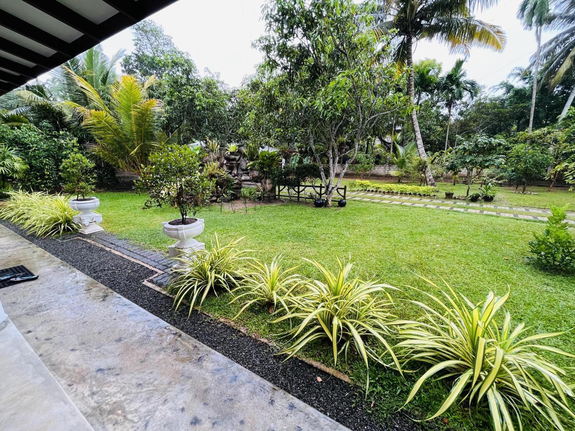 Villa Green Space Matara Esterno foto